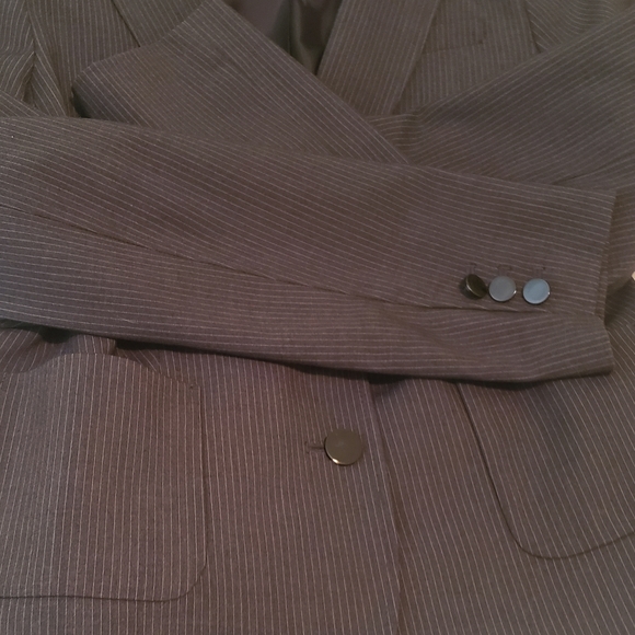 Calvin Klein pants gray stripe pants suit. Jacket size 10P, pants size 2P - Picture 9 of 12